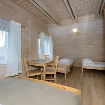 Bajeczny Dworek Apartment *