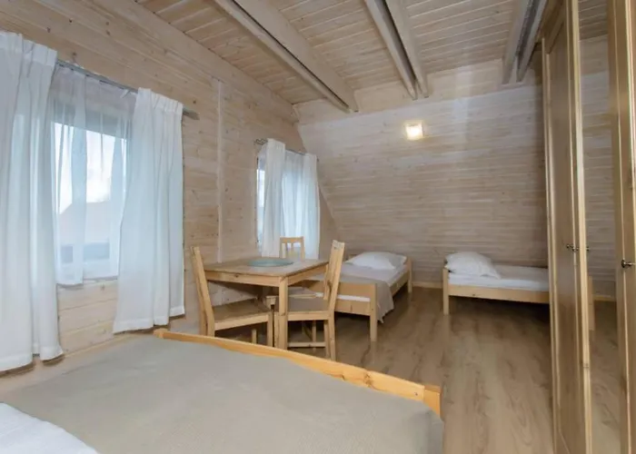 Bajeczny Dworek Apartment *